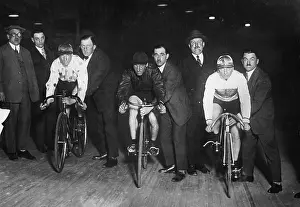 Cyclists: Track cyclists before the start, 1926