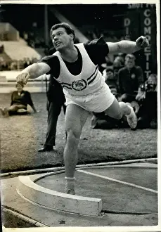 Putt: Track And Field - Decathlon - Javelin