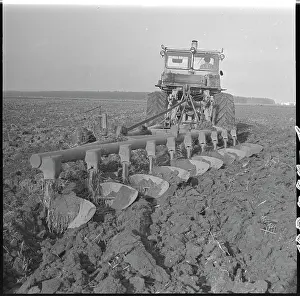 Gajdusek: Tractor, Kirovec K -710, plough, 10-row plough
