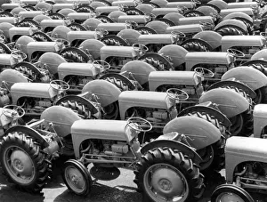 Consignment: TRACTOR PATTERN