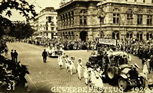 Pageants: Trade pageant through Vienna - Wagon coppersmith