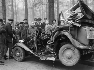 Tiergarten: Traffic accident in Berlin, 1934