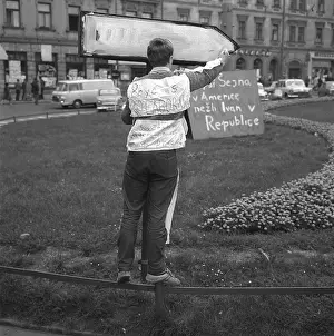 Liberec: Traffic - direction signs - protest - resistance - Liberec