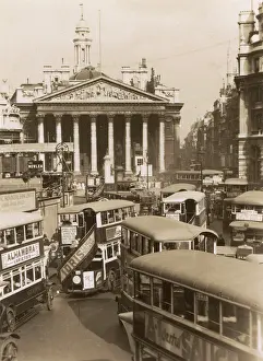Stereo: Traffic jam, Bank of England, City of London