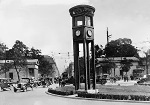 Manually: Traffic lights at the Potsdam Square, 1924