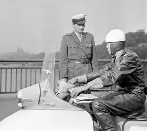 Nosek: Traffic stop - check point - policeman