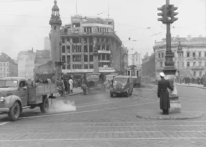Fotos: Traffic in Vienna. circa 1955