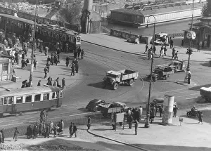 Fotos: Traffic in Vienna. circa 1955
