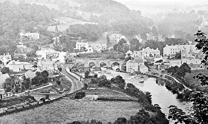 Llangollen: Train approaching Llangollen, Wales