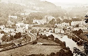 Llangollen: Train approaching Llangollen, Wales