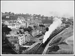 Gerald Wilson Collection: TRAIN AT DAWLISH