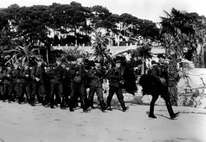 Grenadier: A train of German Grenadiers on the coast of Marseilles