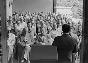 Steward: Training Course of the German Labor Front for operator and s