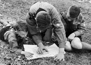 Instructs: Training of Jungvolk leaders, 1936