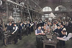 Training men in munition work, WW1