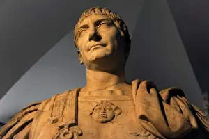 Antonine: Trajan (53-177 A.D.). Roman Emperor. Sculture. Ny Carlsberg