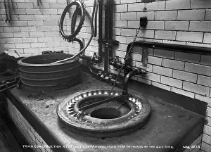 Expanding: Tram Construction at Belfast, Expanding Tram Tyre