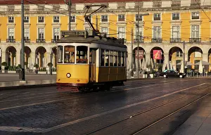 Terreiro: Tram, Placa do Commercio, Lisbon, Portugal