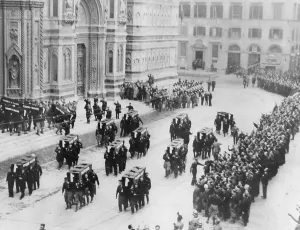 Coffins: Transfer of fallen fascists in Rome, around 1925