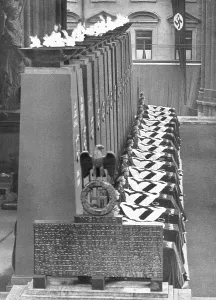 Coffins: Transferring the dead of the Hitler coup, 1935