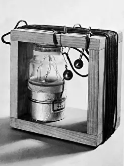 Guglielmo: The transmitter of Guglielmo Marconi, 1895