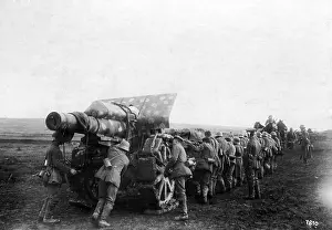 Canon: Transport of a heavy gun, 1918