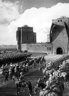 Transferred: Transportation of the coffin of Paul von Hindenburg in the