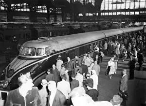 Klasse: Travellers on a platform