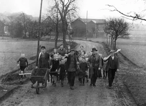 Nassau: Tree planting on the May Day celebrations in Berndshause