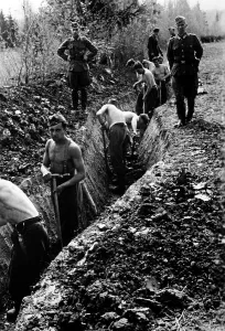 Create: Trench - Eastern Front, 1942