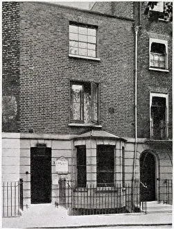 Closes: Trevor Square, Free Library 1907