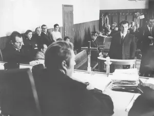 Courtrooms: Trial against Gunther Pinkiewicz for murder