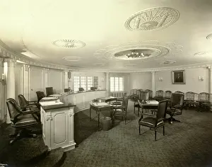 44th: Trial Room