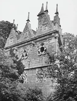 Rushton: TRIANGULAR LODGE