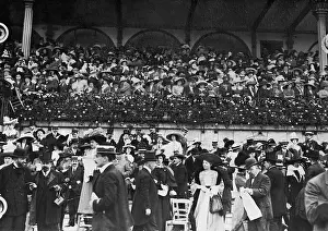 Bois: Tribune of the Longchamp racecourse, 1912