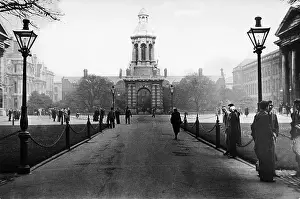 Campus: The Trinity College in Dublin, 1931