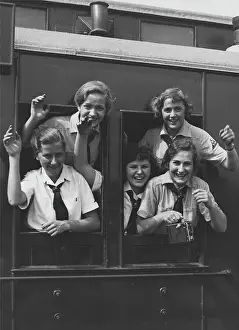 Madel: Trip of BDM members to a summer holiday camp, 1936