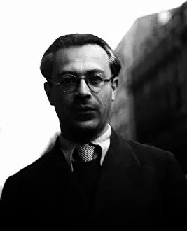 Dada: Tristan Tzara