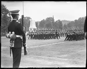 Bayonette: TROOPING THE COLOUR