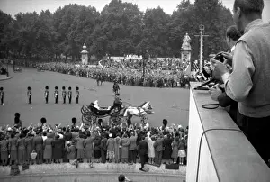 Trooping: Trooping the Colour - Queen Victoria Memorial
