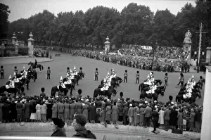 Trooping: Trooping the Colour - Queen Victoria Memorial