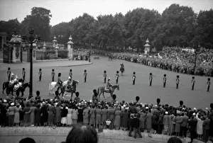 Trooping: Trooping the Colour - Queen Victoria Memorial