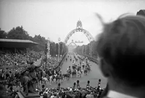 Trooping: Trooping the Colour - Queen Victoria Memorial