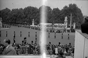 Trooping: Trooping the Colour - Queen Victoria Memorial