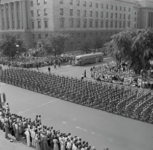 Royden: Troops - Parade - Wwii - Washington Dc