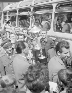 Saroch: Trophy - soccer players - Dukla