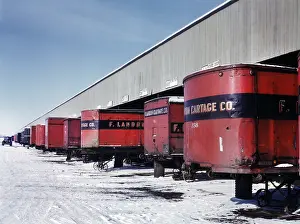 Trailers: Truck trailers, freight, warehouse, shipping