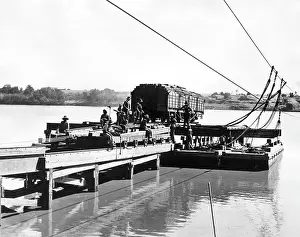 Upington: Trucks crossing Orange River, Upington, South Africa, WW1