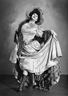 Chic: Trude Hesterberg, 1929