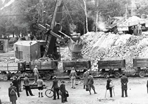 Removal: Truemmerbahn in Munich, 1945